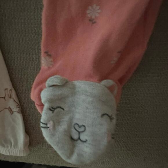 Carters Sleeper Bundle 2 Gowns (Purely Soft Farm Animal Set) & 1 Footie PJ NB-3M - Picture 3 of 10